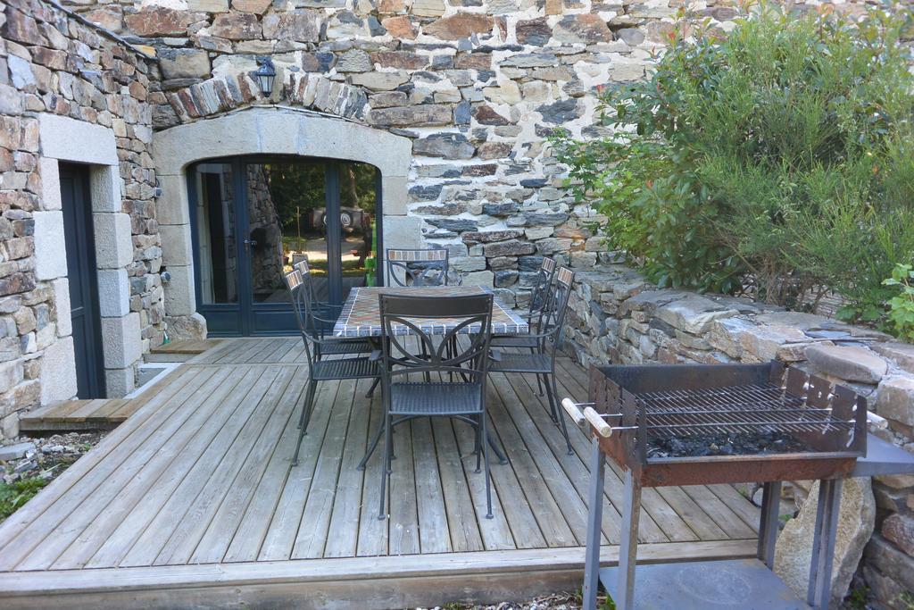 Aux Pays Des Sucs Villa Saint-Hostien Kamer foto